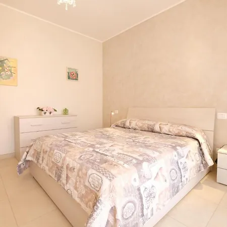 Claudia Int. L - Apartamento