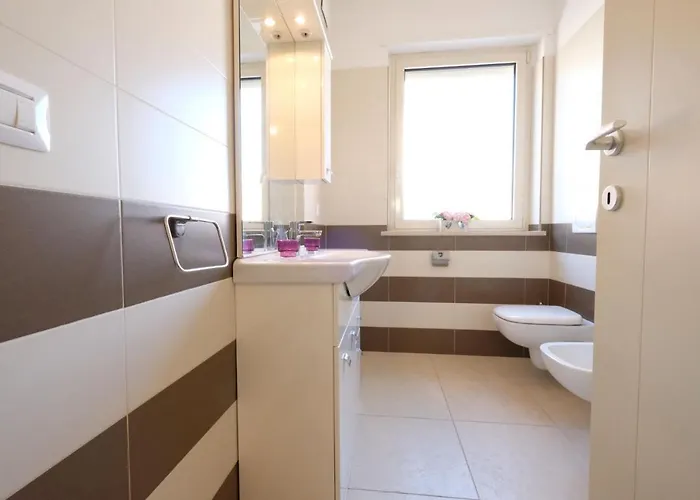 דירה Claudia Int. L -